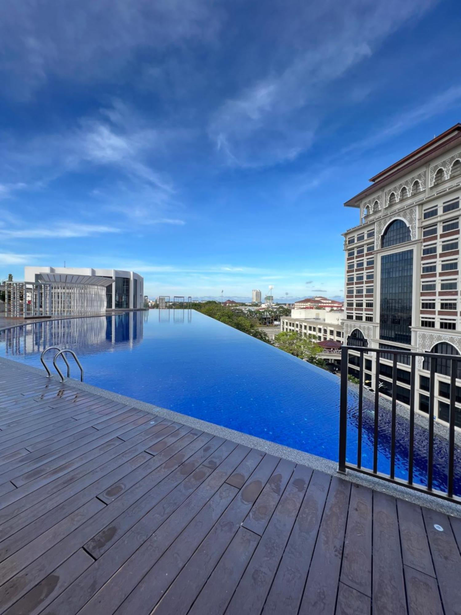Rizz Residence Troika Kb 哥打巴鲁 外观 照片
